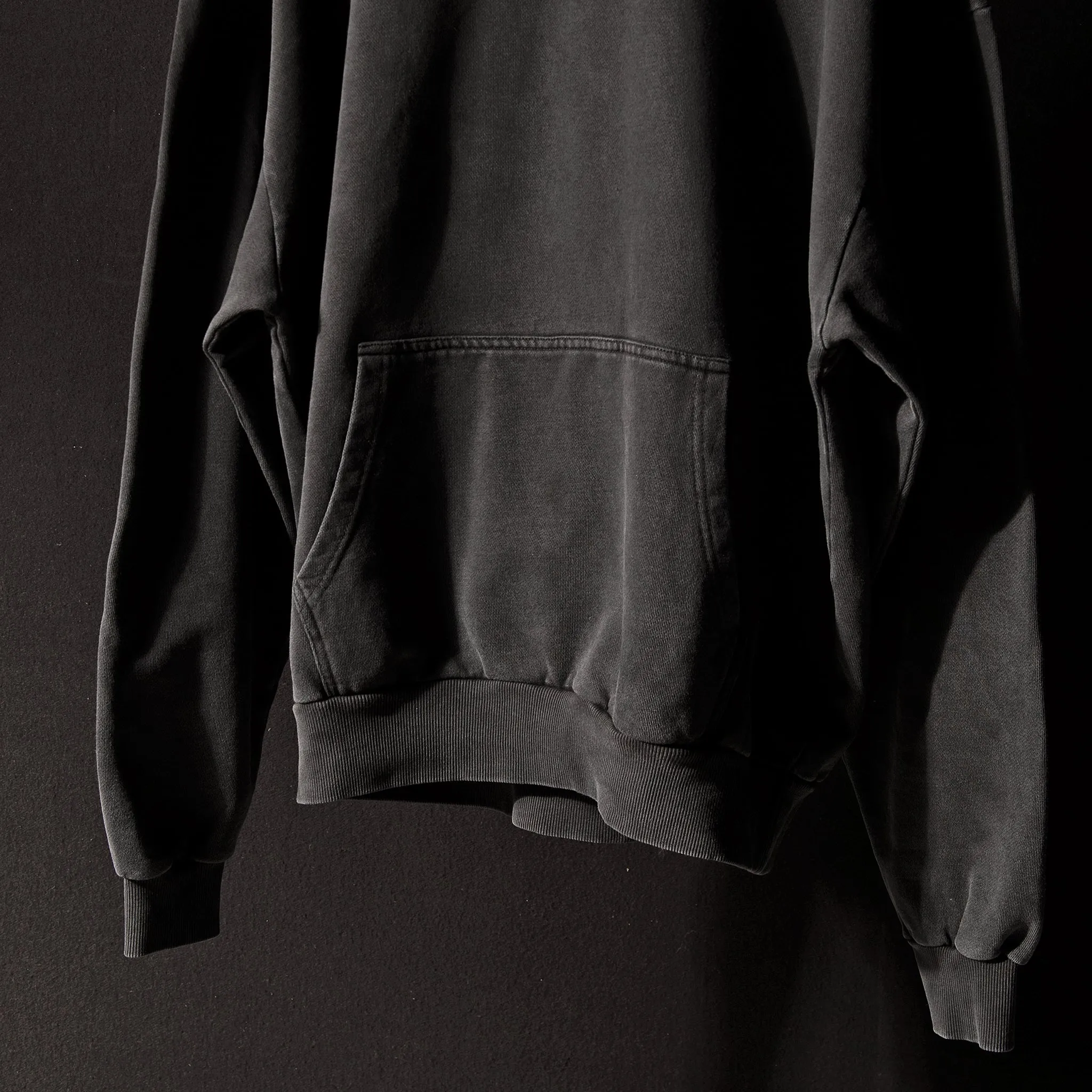 SCHWARZ VERWASCHEN - OVERSIZED HOODIE